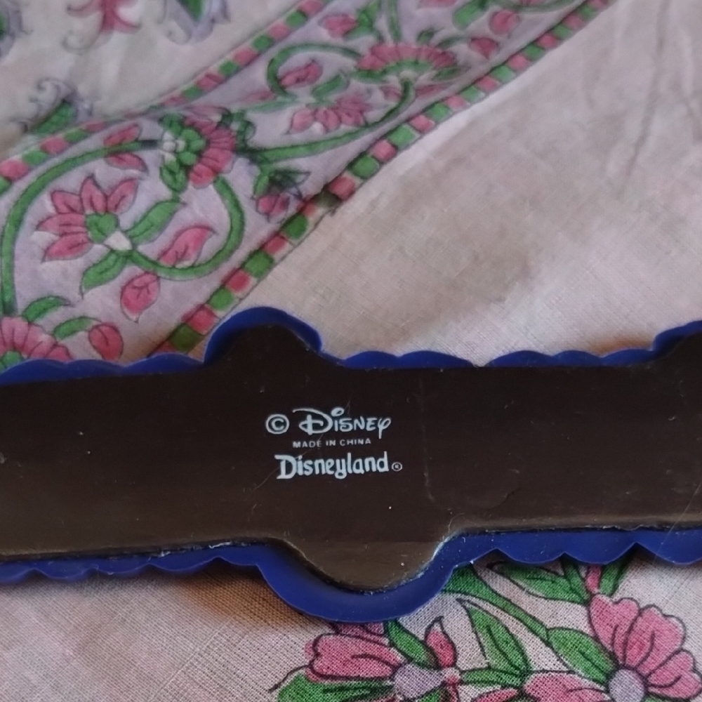 Disneyland Colorful Vintage Magnet - Picture 2 of 5